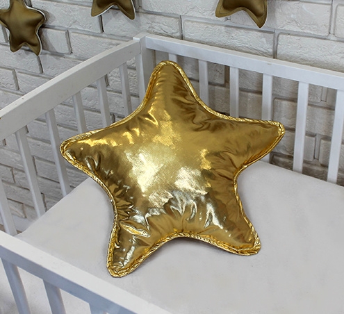 110657-188077-baby-nellys-dekoracne-obojstranny-vankusik-hviezdicka-45-cm-zlaty