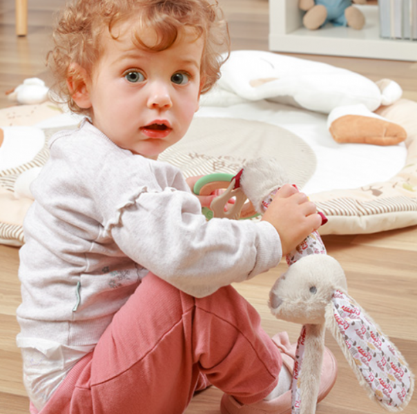 144183-265056-plysova-hracka-s-piskatkom-a-hryzatkom-rabbit-milly-babyono-kremovy